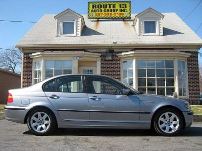 2004 BMW 325  i