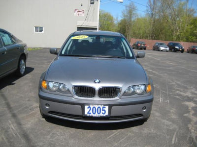 2005 BMW 325 xi