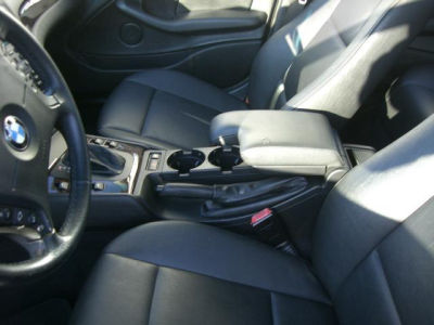 2004 BMW 325 xi
