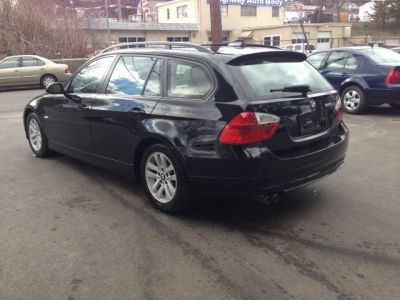 2006 BMW 325  xiT
