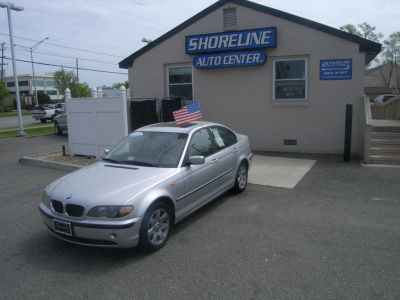 2003 BMW 325  i