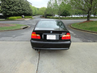 2003 BMW 325  i