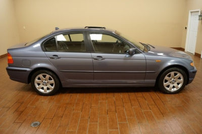 2004 BMW 325 xi