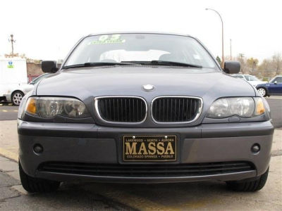 2003 BMW 325  xi