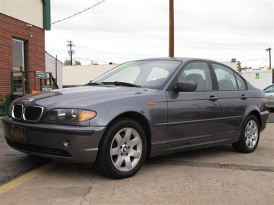 2003 BMW 325  xi