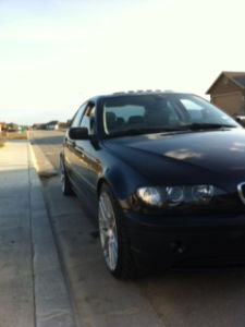 2004 BMW 325  i