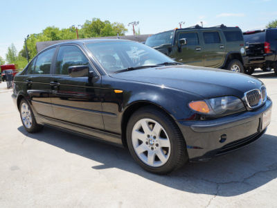 2002 BMW 325  i