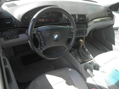 2003 BMW 325 i