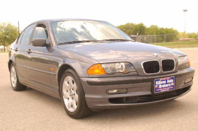 2001 BMW 325  i