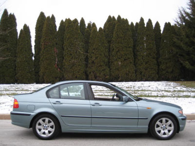 2002 BMW 325 i