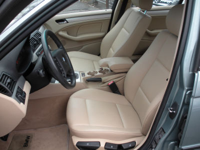 2003 BMW 325  i