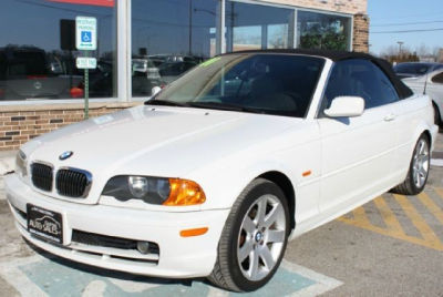 2001 BMW 325  Ci