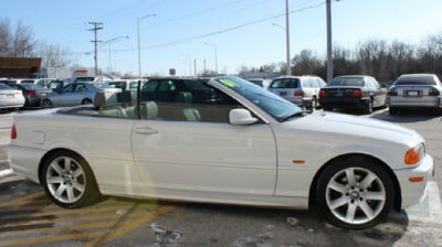 2001 BMW 325  Ci