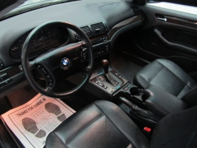 2002 BMW 325 i