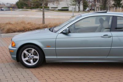 2003 BMW 325  Ci