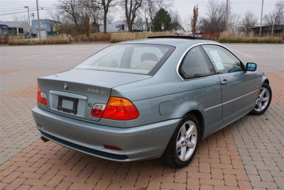 2003 BMW 325  Ci