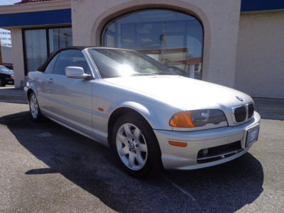 2001 BMW 325  Ci