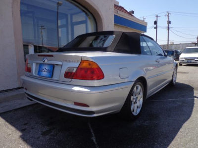 2001 BMW 325  Ci