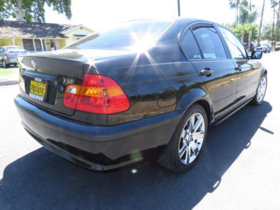 2003 BMW 325 i