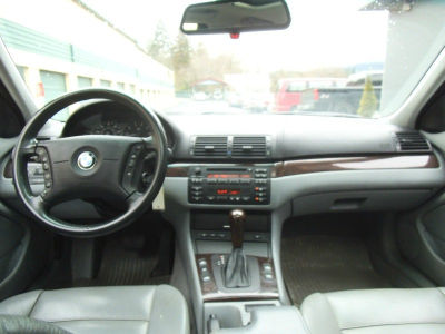 2003 BMW 325 xiT