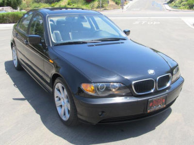 2003 BMW 325  i