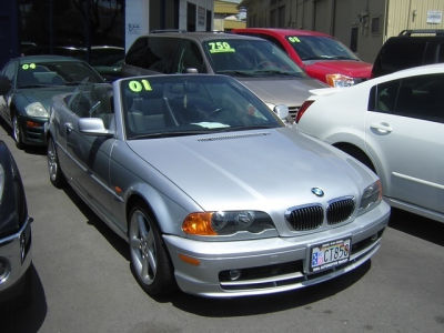 2001 BMW 325  Ci