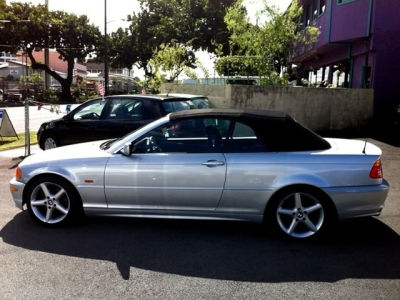 2001 BMW 325  Ci