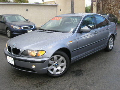 2005 BMW 325  i