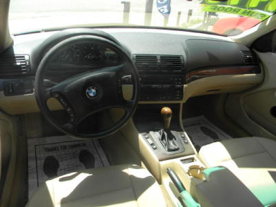 2002 BMW 325  i