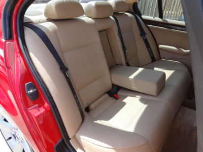 2005 BMW 325 i
