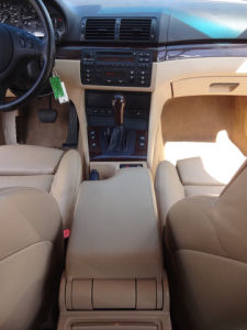 2005 BMW 325 i