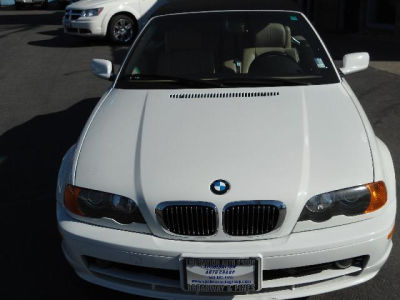 2001 BMW 325  Ci