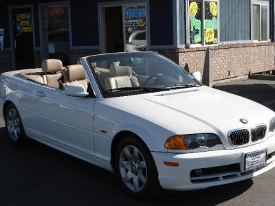 2001 BMW 325  Ci