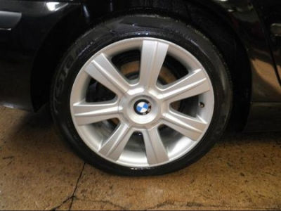 2004 BMW 325 i