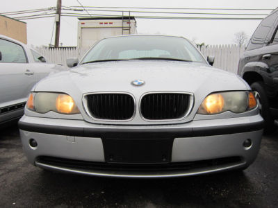 2002 BMW 325 i
