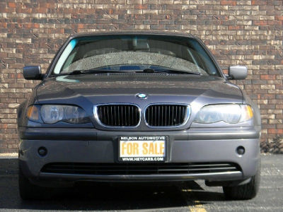 2003 BMW 325  xi