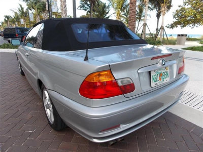 2002 BMW 325  Ci