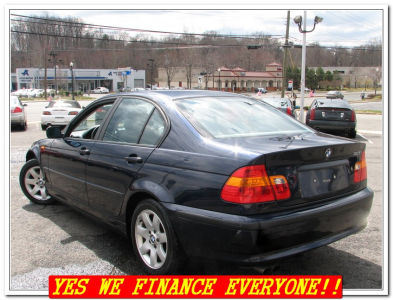 2003 BMW 325  i