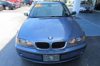 2003 BMW 325 i