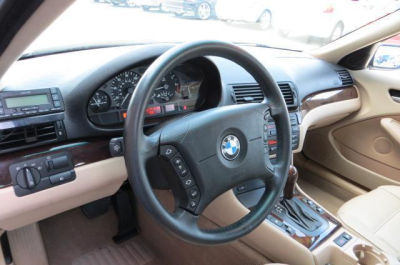2003 BMW 325 i