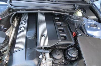 2003 BMW 325 i