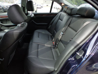 2005 BMW 325 i