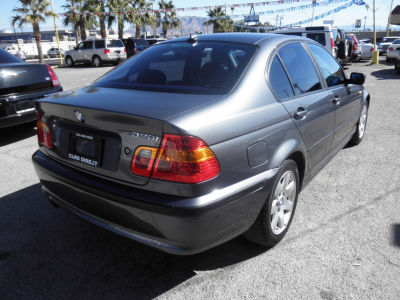2003 BMW 325 i