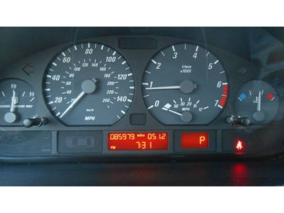 2001 BMW 325  Ci