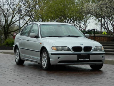 2005 BMW 325  i