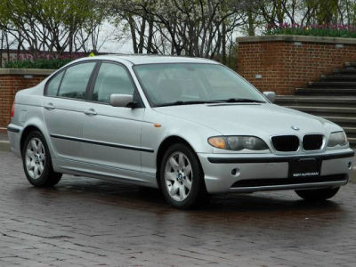 2005 BMW 325  i