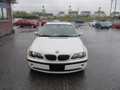 2003 BMW 325  xi