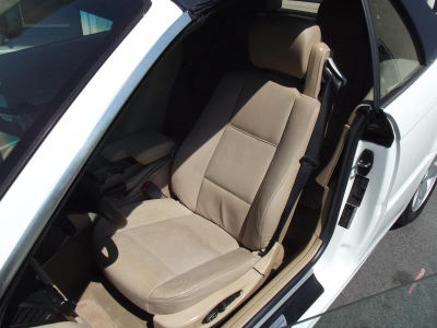 2001 BMW 325  Ci