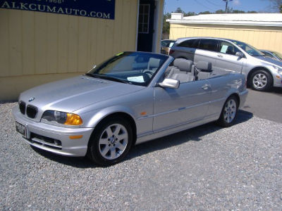 2001 BMW 325  Ci