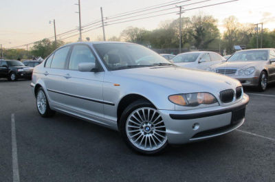 2003 BMW 325  xi